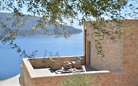 Akrolithi Boutique Hotel & Suites